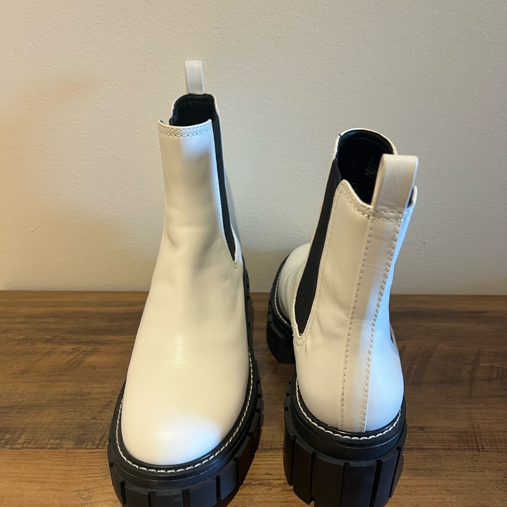 Gianni Bini White and Black Ankle Boots